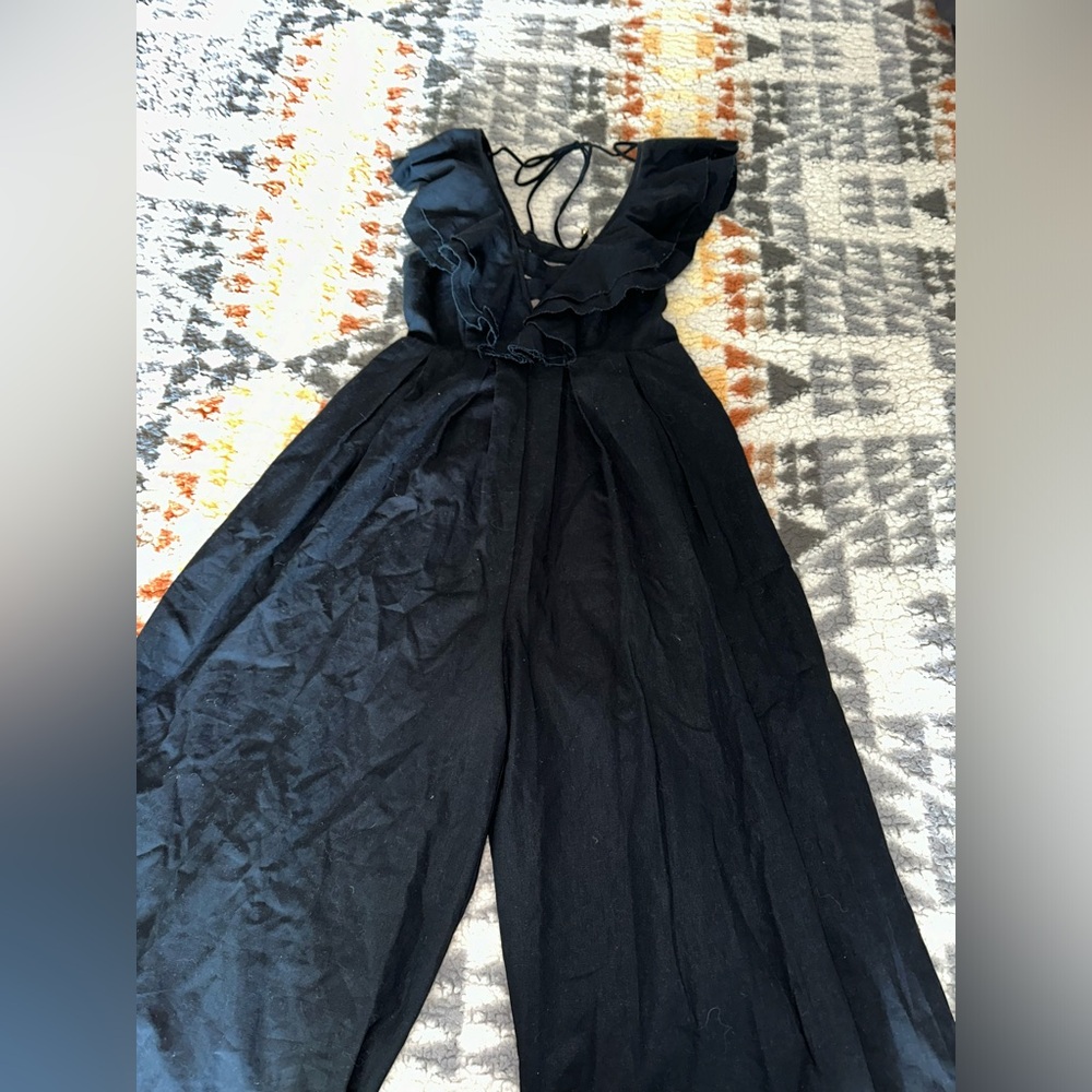 NWOTs Free People Sample Rare Flutter Sleeve black linen jumpsuit - size 8